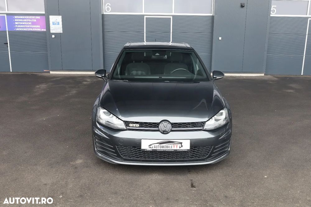 Volkswagen Golf 2.0 TDI DPF BMT DSG GTD - 38