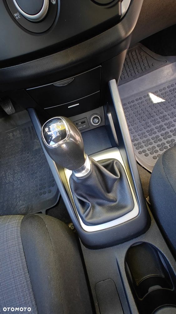 Kia Ceed - 25