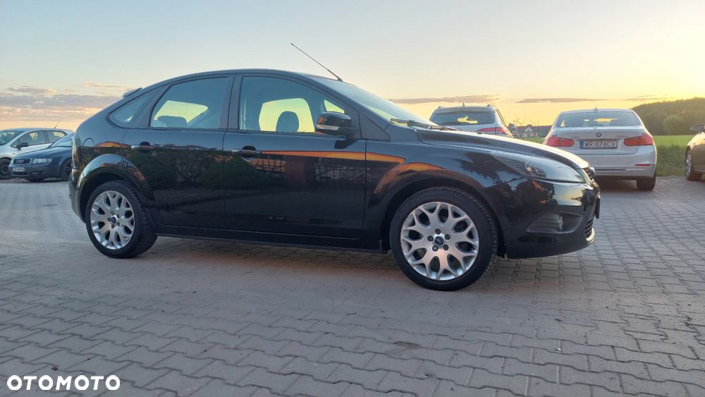 Ford Focus 1.6 Ti-VCT Black Magic - 11