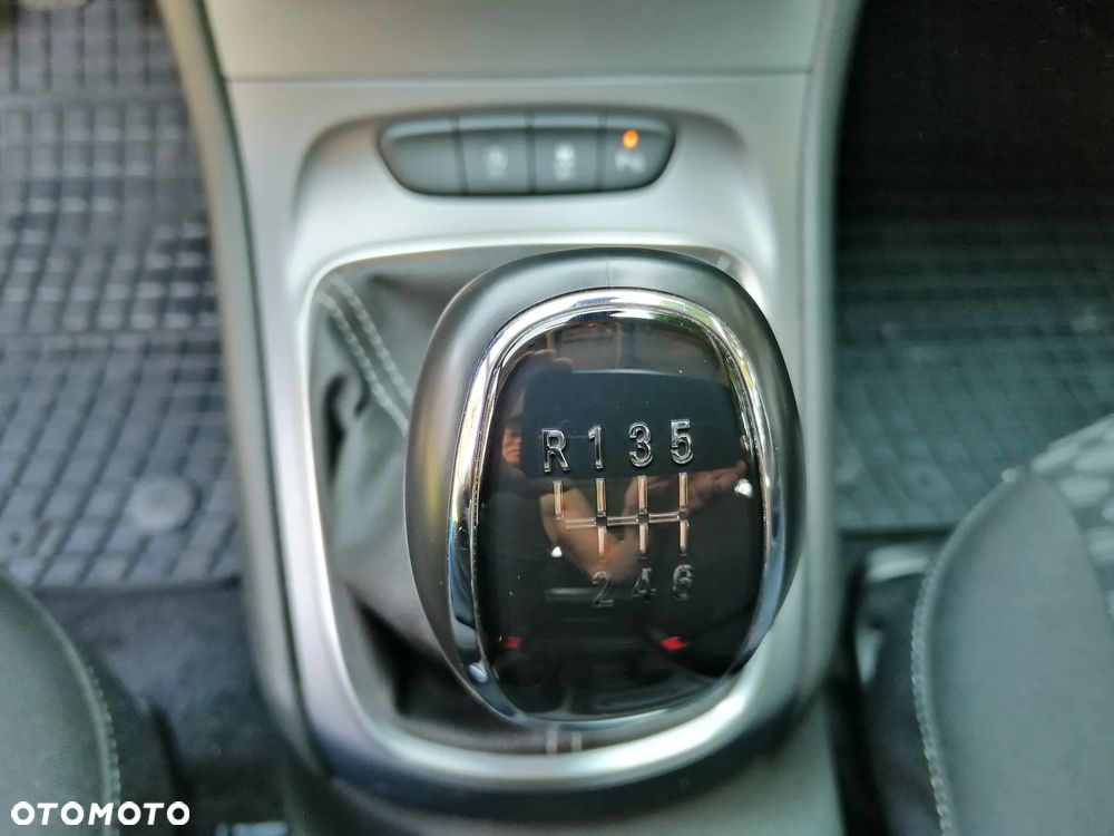 Opel Astra 1.2 T Elegance S&S - 18