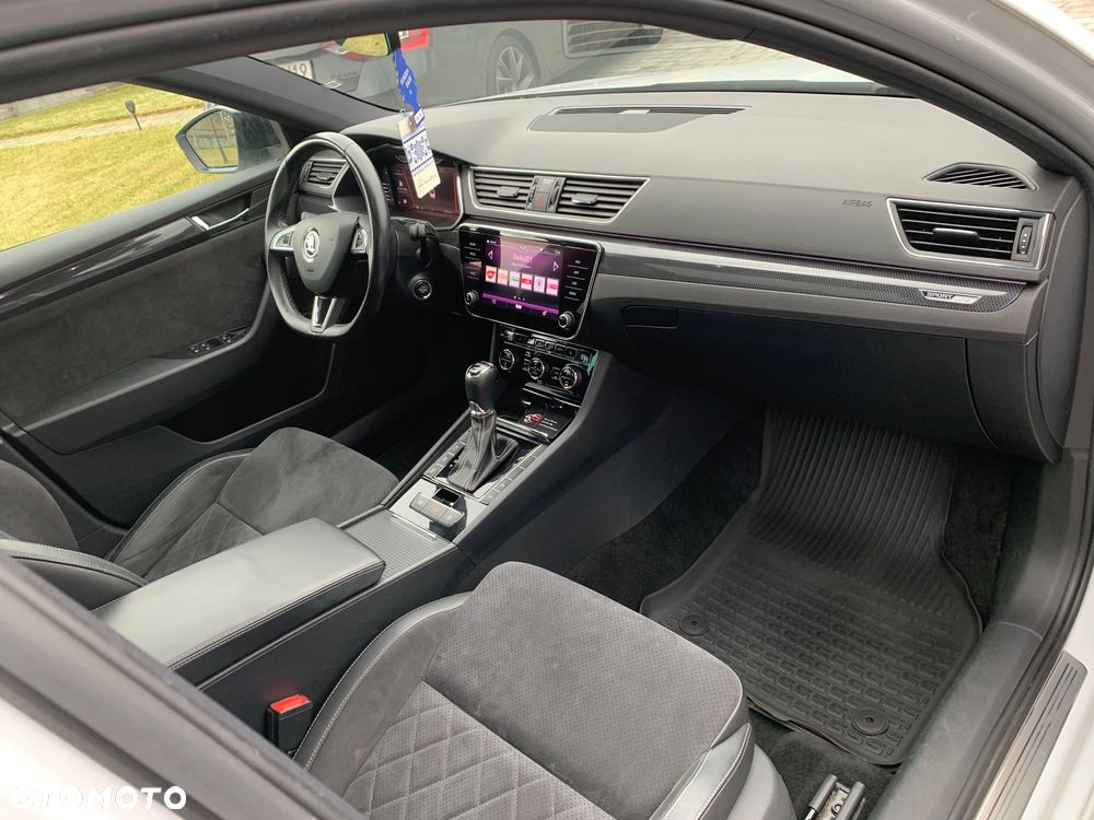 Skoda Superb 2.0 TDI 4x4 Sportline DSG - 7