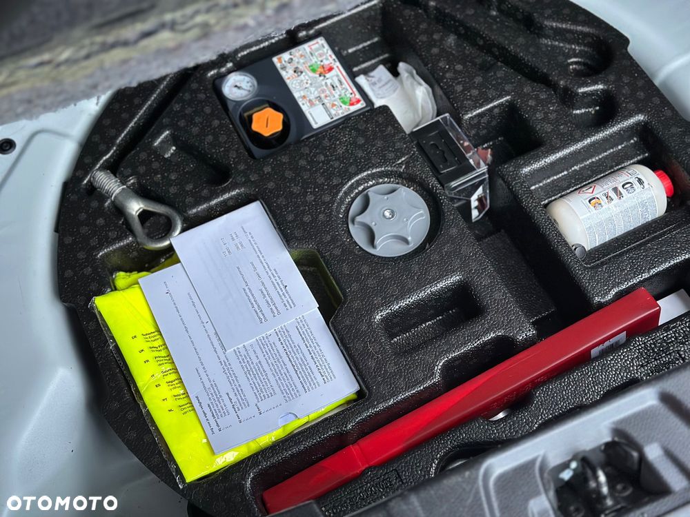 Nissan Qashqai 1.2 DIG-T N-Connecta EU6 - 32