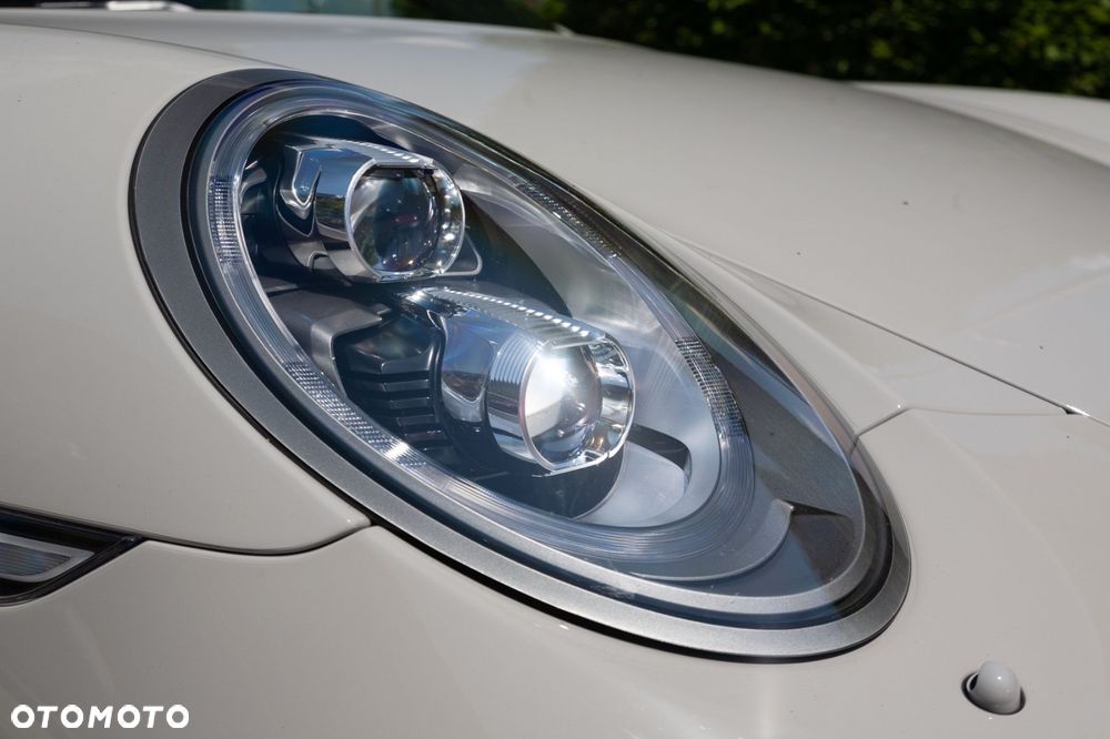 Porsche 911 - 12