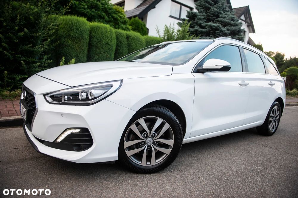Hyundai i30 1.6 CRDI DCT Style - 1