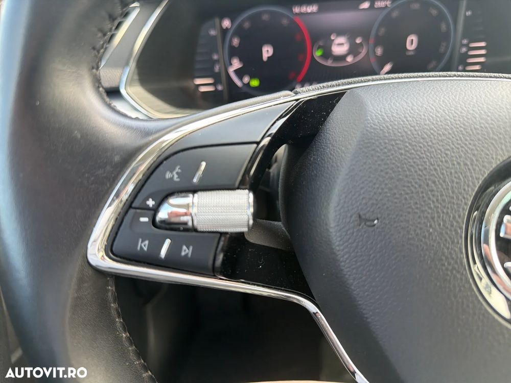 Skoda Superb 2.0 TDI DSG Ambition - 17