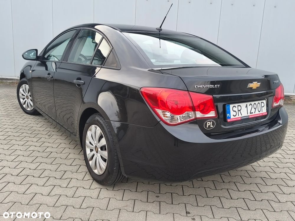 Chevrolet Cruze - 28
