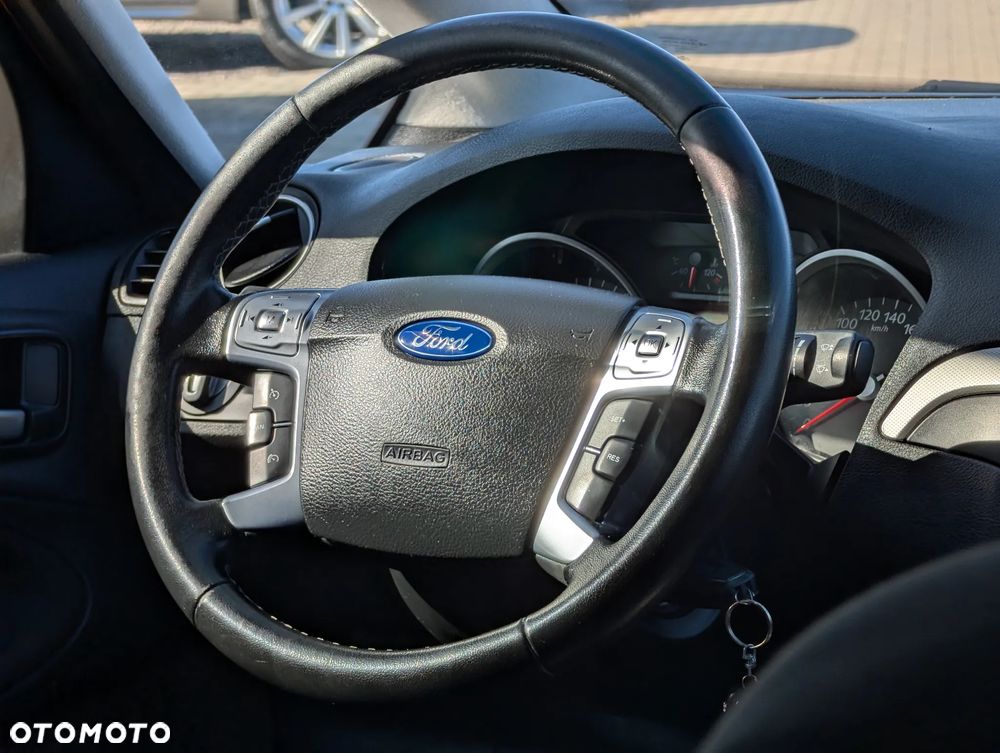 Ford S-Max 2.0 TDCi DPF Titanium - 23