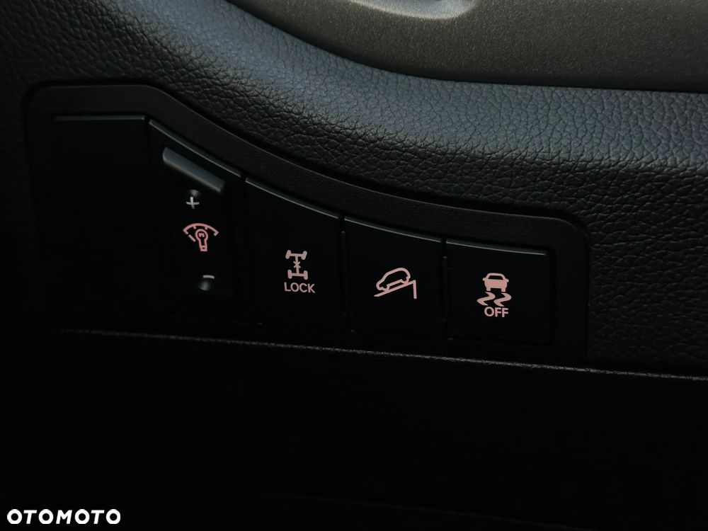 Kia Sportage 2.0 CVVT 4WD Automatik Fifa World Cup Ediition - 22