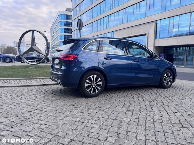 Mercedes-Benz Klasa B 200 d 8G-DCT - 24