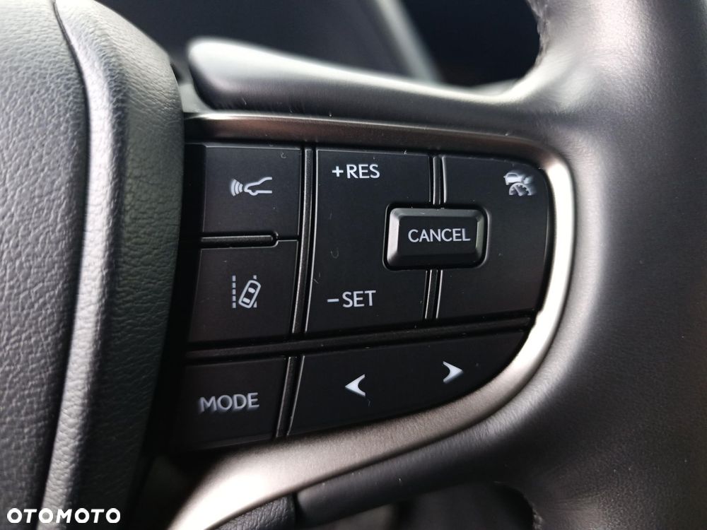 Lexus UX 250h GPF F Sport Design 2WD - 24