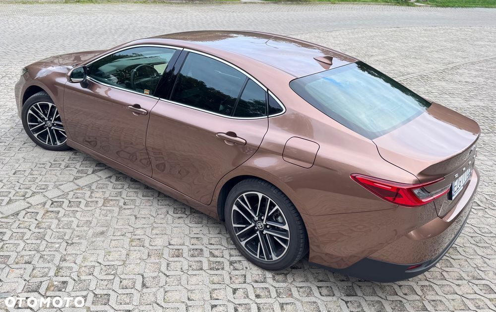 Toyota Camry 2.5 Hybrid Dynamic Force Executive e-CVT - 23
