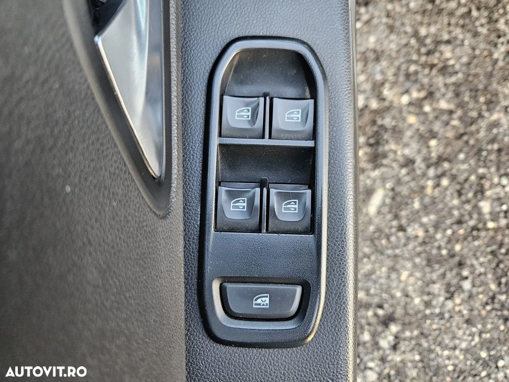 Dacia Duster 1.5 Blue dCi 4WD Essential - 11