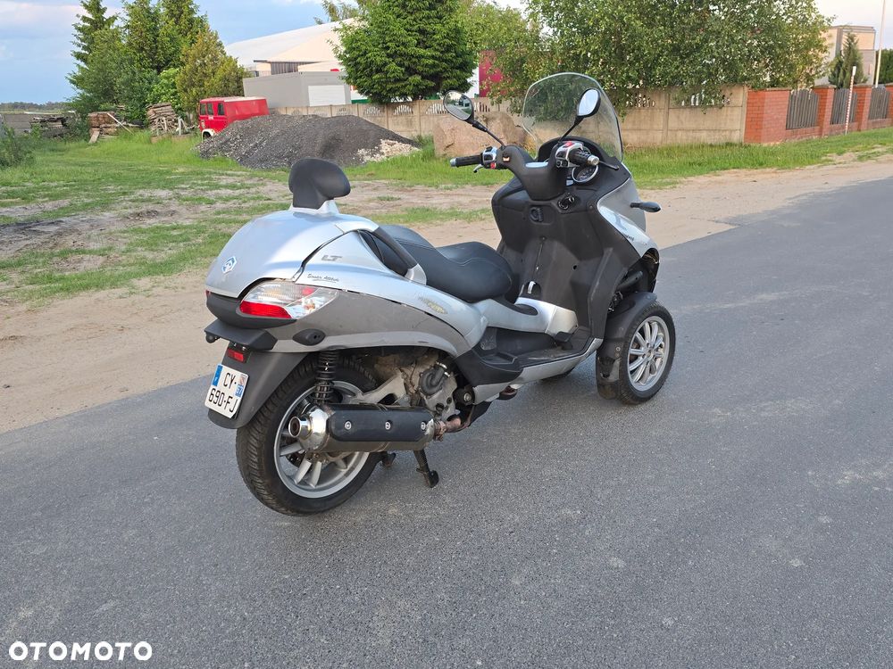 Piaggio MP-3 - 6