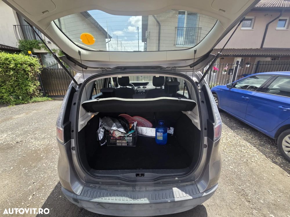 Renault Scenic 1.5 dCi Privilege - 3