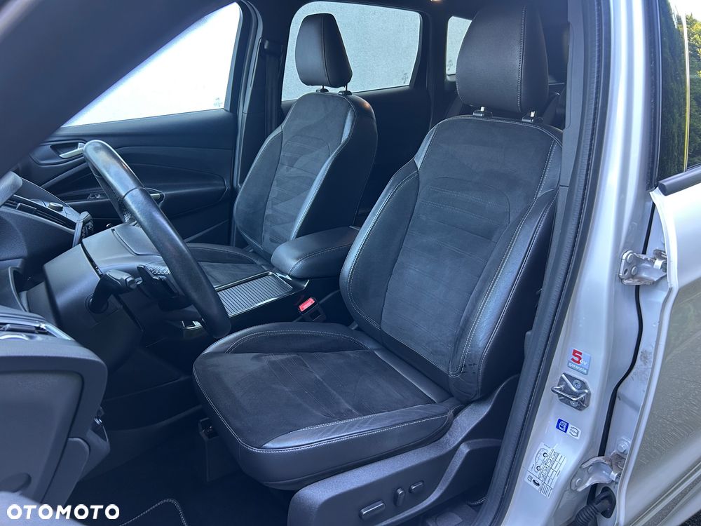 Ford Kuga 2.0 TDCi 4x4 ST-Line - 25