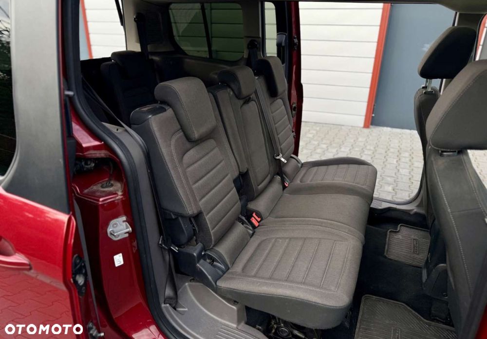 Ford Tourneo Connect Grand - 12