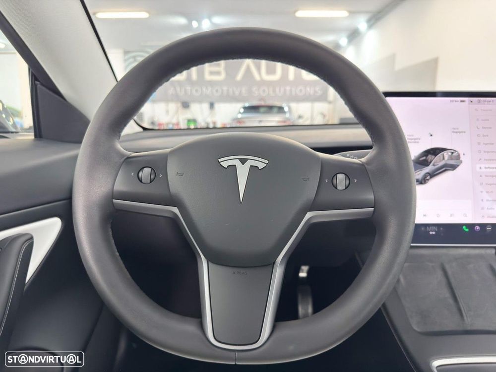 Tesla Model 3 - 20