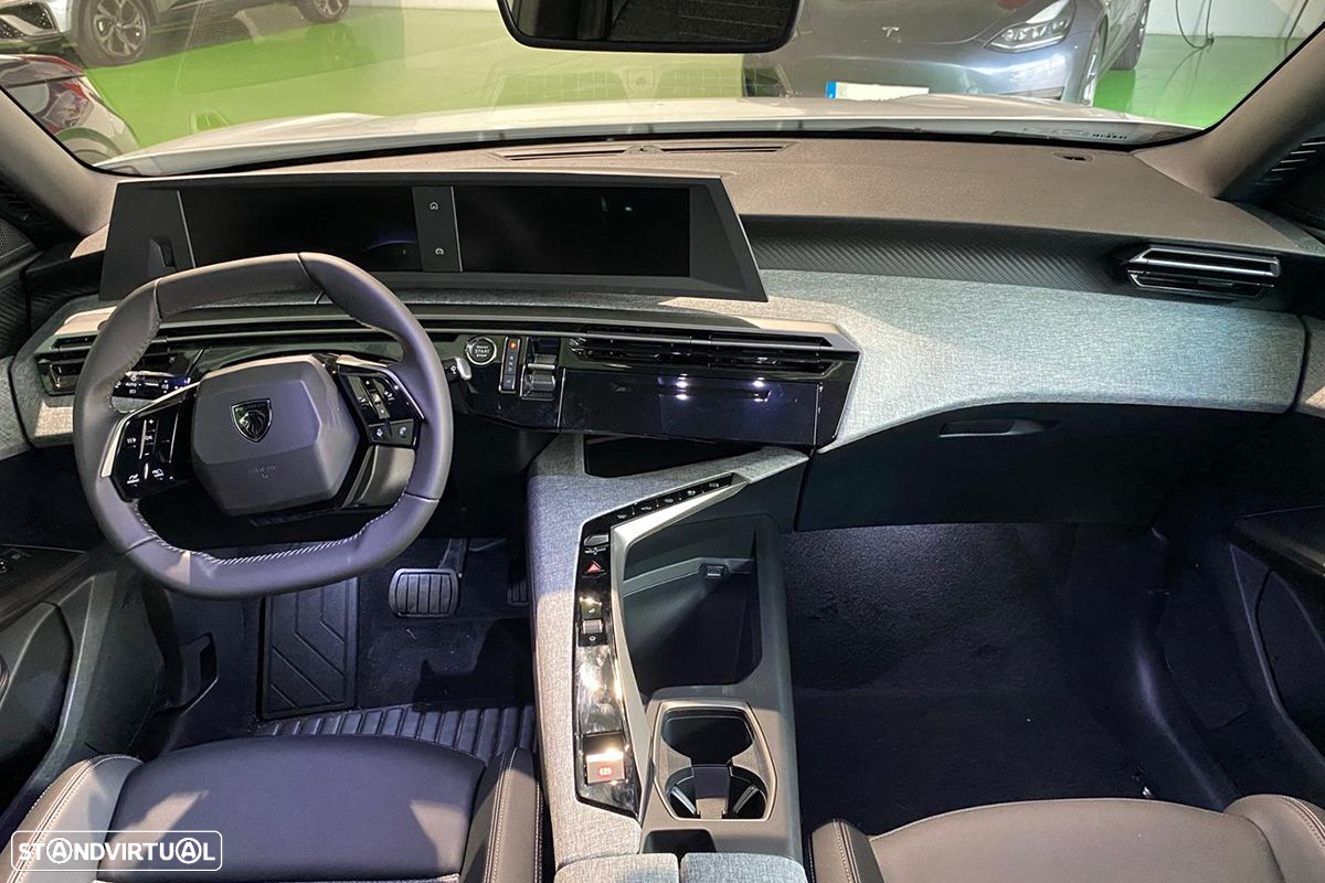 Peugeot 3008 1.2 Hybrid Allure e-DCS6 - 5