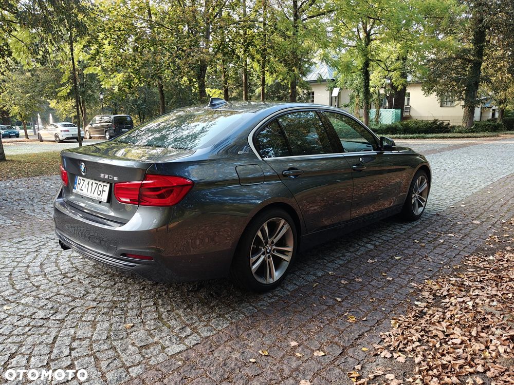 BMW Seria 3 330e iPerformance Luxury Line - 8