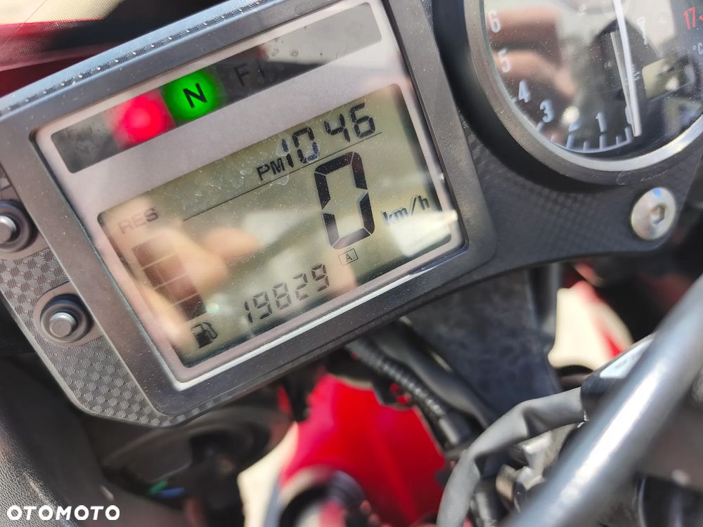 Honda CBR - 33