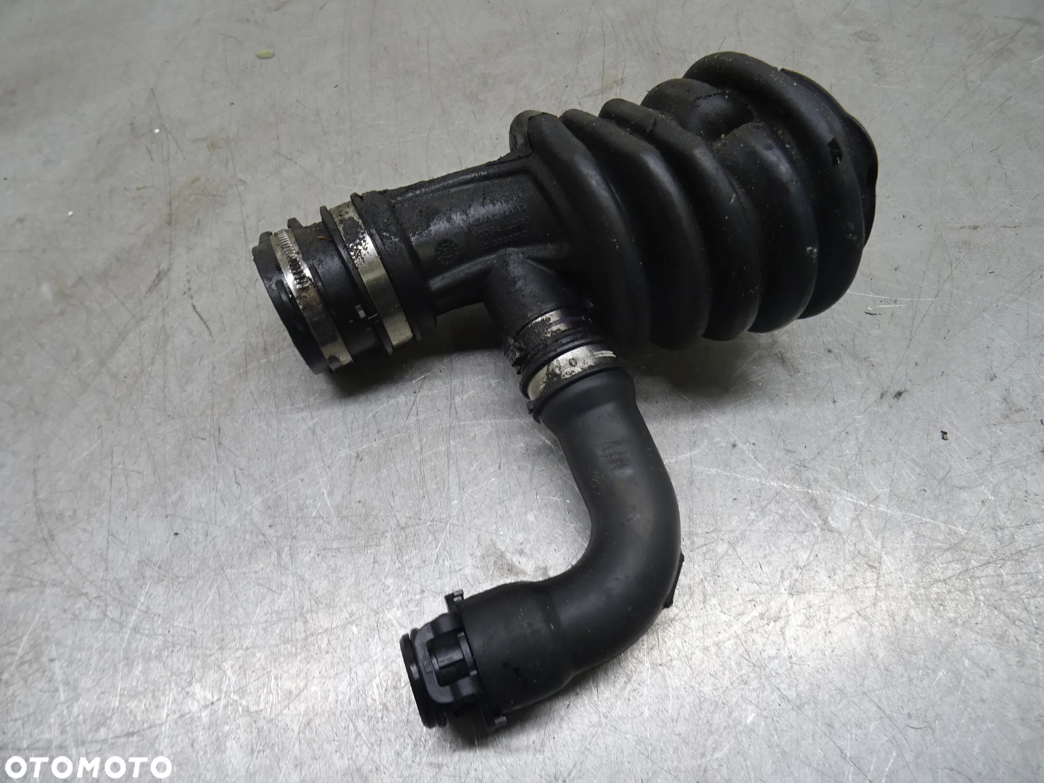 VOLVO V50 LIFT 07-12 1.6 HDI RURA DOLOT INTERCOOLERA 7210086501 - 2