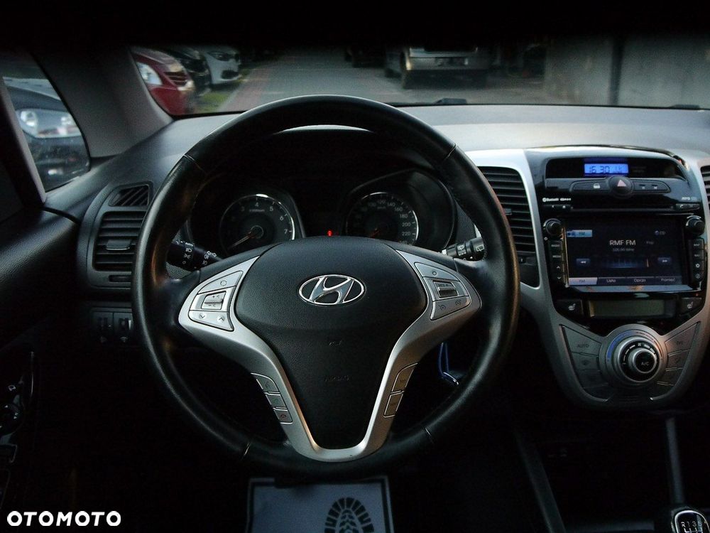 Hyundai ix20 1.6 Premium - 16