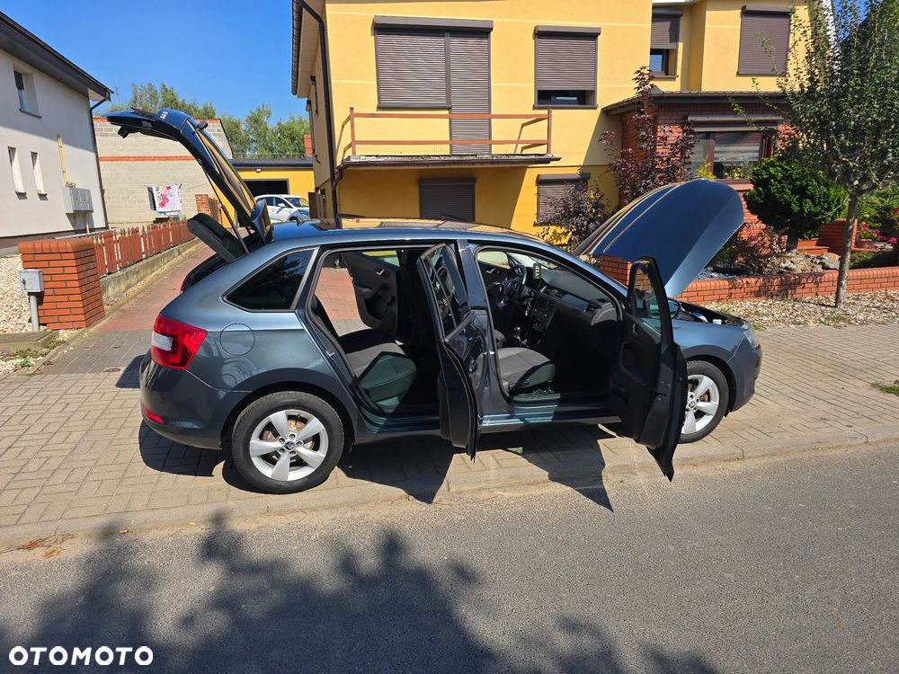 Skoda RAPID 1.2 TSI Ambition - 16
