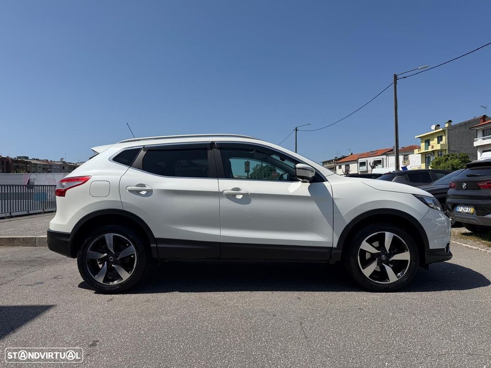 Nissan Qashqai 1.5 dCi N-Connecta 18 - 6
