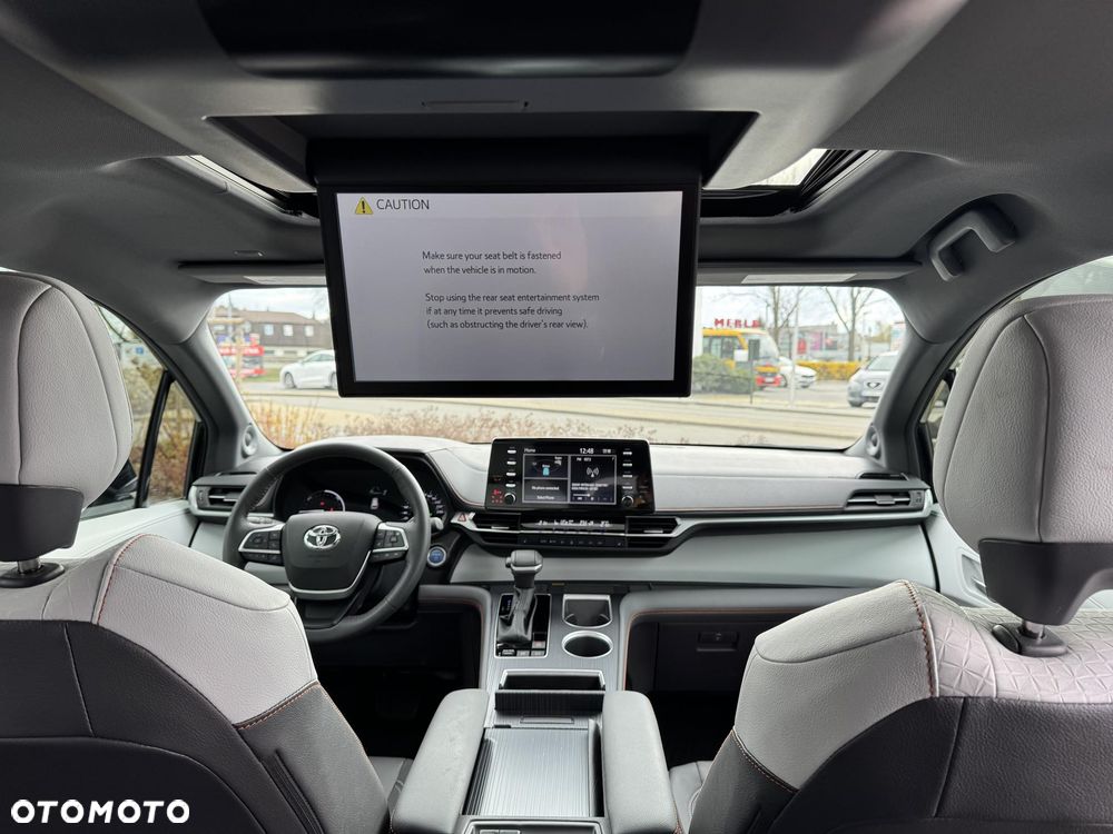 Toyota Sienna - 16