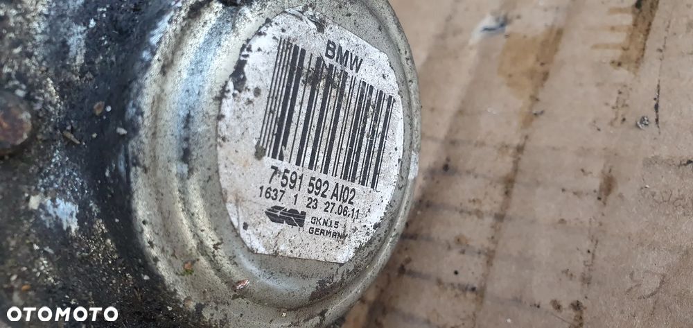 Półoś prawy tył tylna prawa półośka BMW X1 E84 7591592 - 7