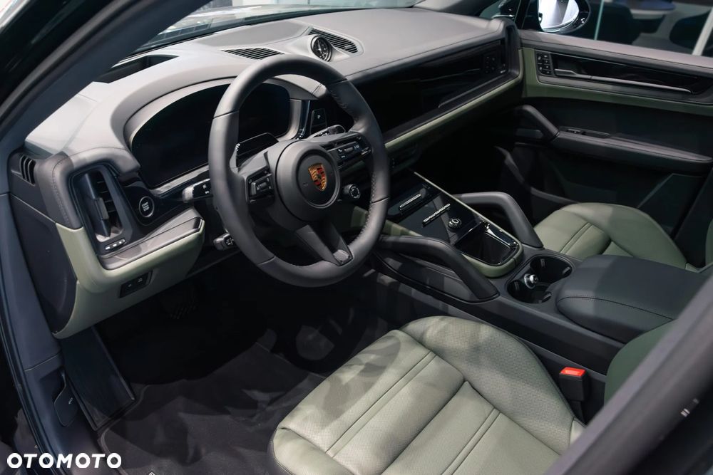 Porsche Cayenne E-Hybrid PHEV Black Edition - 17