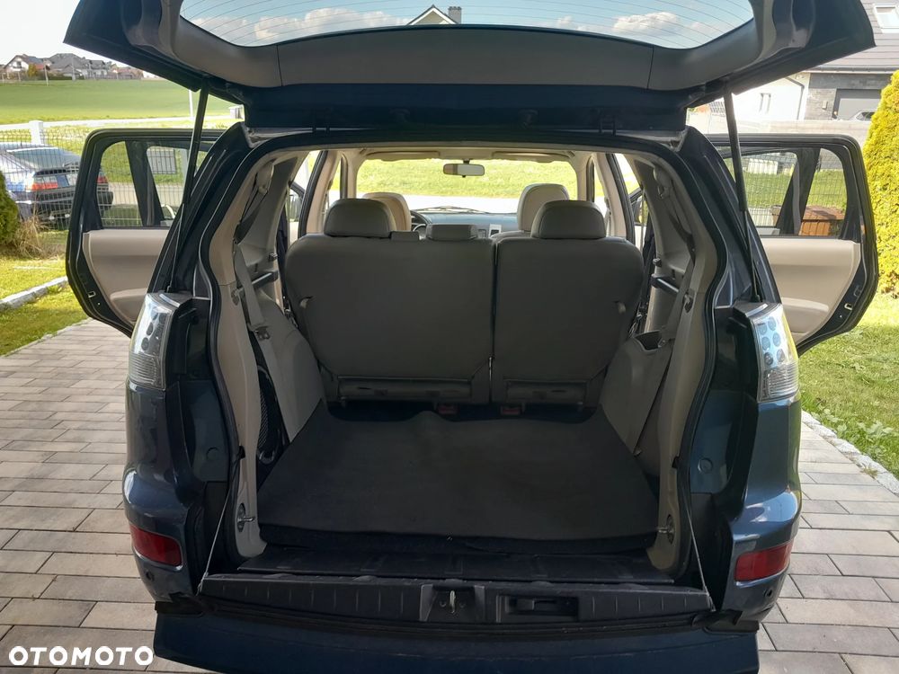 Mitsubishi Outlander 2.0 DI-D 4WD Instyle - 13