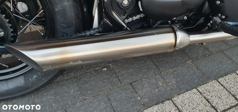 Triumph Bonneville Bobber - 6