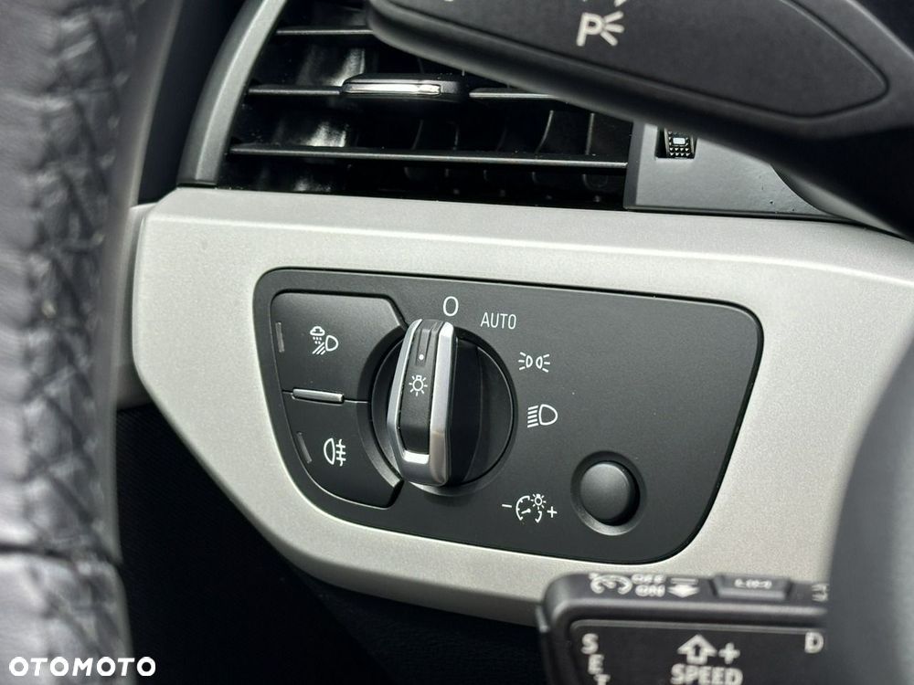 Audi A4 Avant 40 TDI quattro S tronic - 30