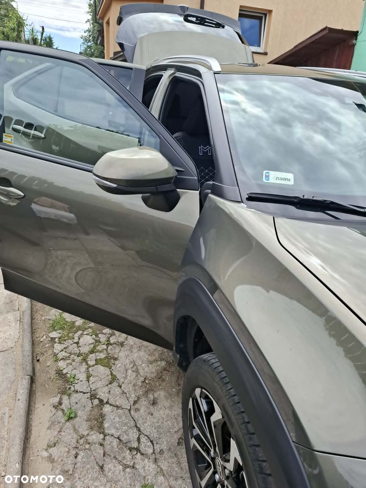 Toyota Yaris Cross Hybrid 1.5 Comfort 4x4 - 23