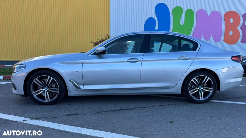 BMW Seria 5 540i Aut. Sport Line - 7