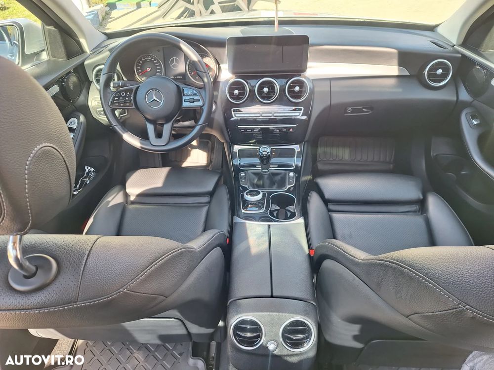 Mercedes-Benz C 2019 photo 4