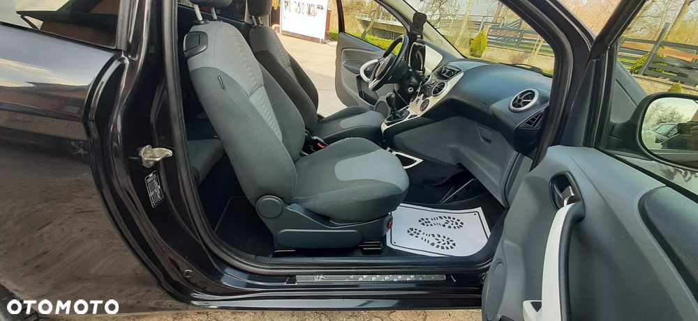 Ford KA - 40