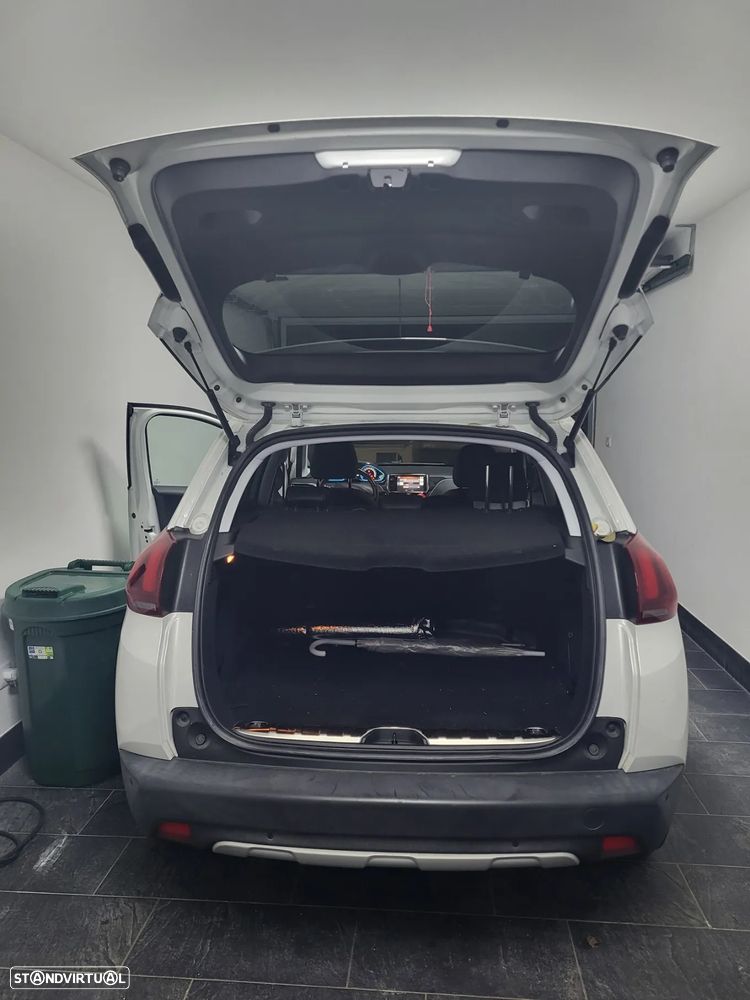 Peugeot 2008 1.6 BlueHDi Allure - 9