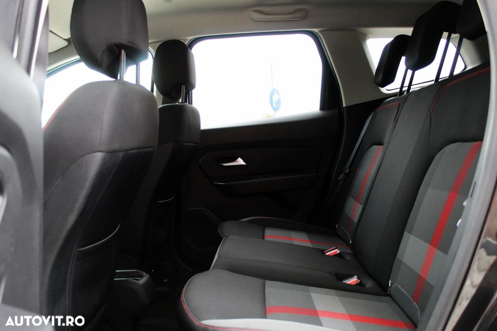 Dacia Duster TCe 130 2WD GPF Celebration - 10