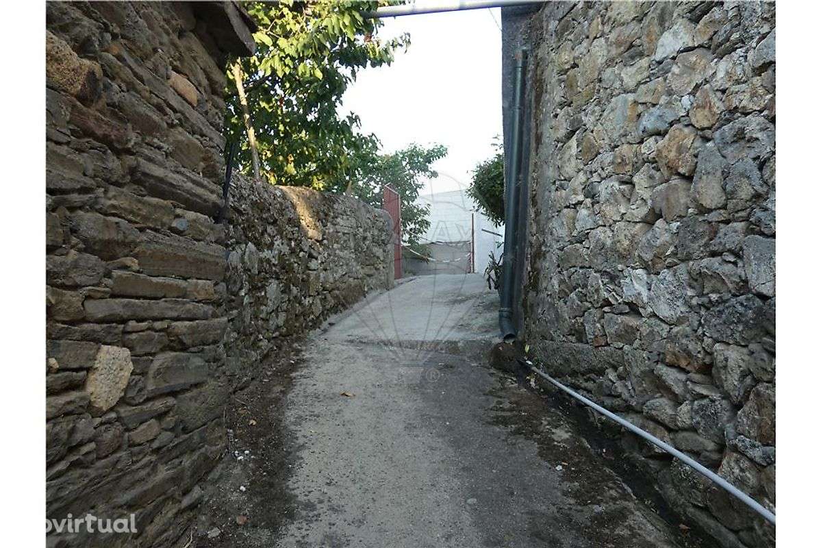 Moradia T2 para venda - Grande imagem: 2/28