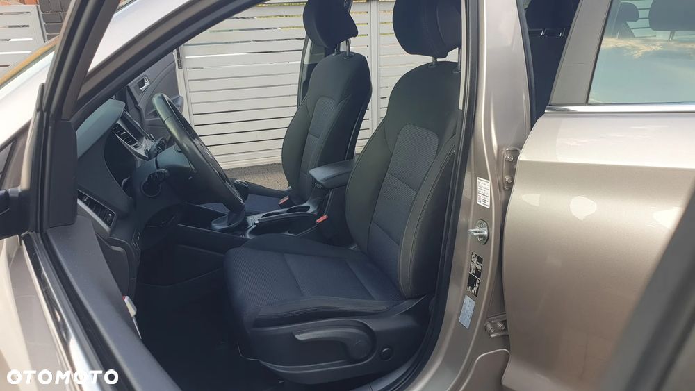 Hyundai Tucson blue 1.6 GDi 2WD Navi - 17