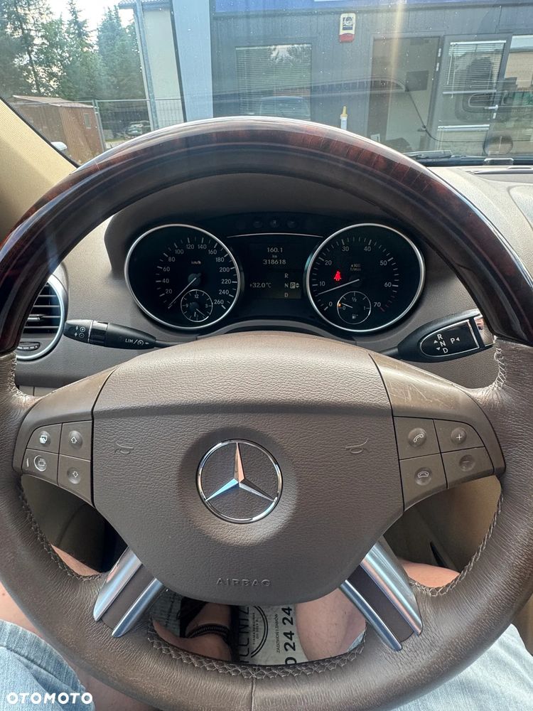 Mercedes-Benz ML 350 4-Matic - 15