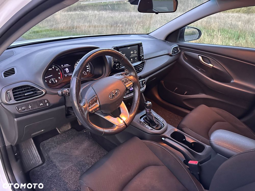 Hyundai i30 1.4 T-GDI Comfort DCT - 9