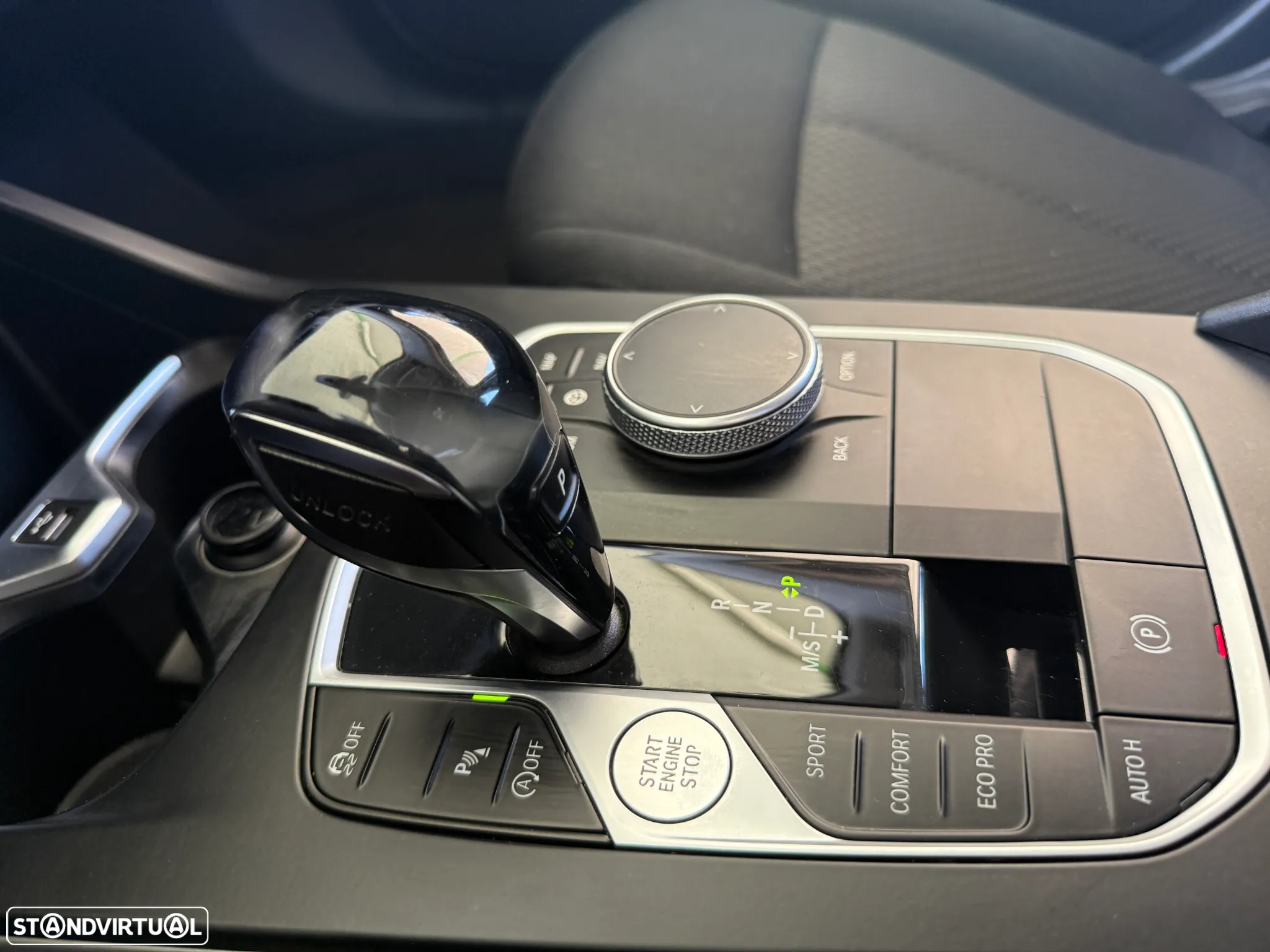 BMW 116 d Pack Color Vision Auto - 42