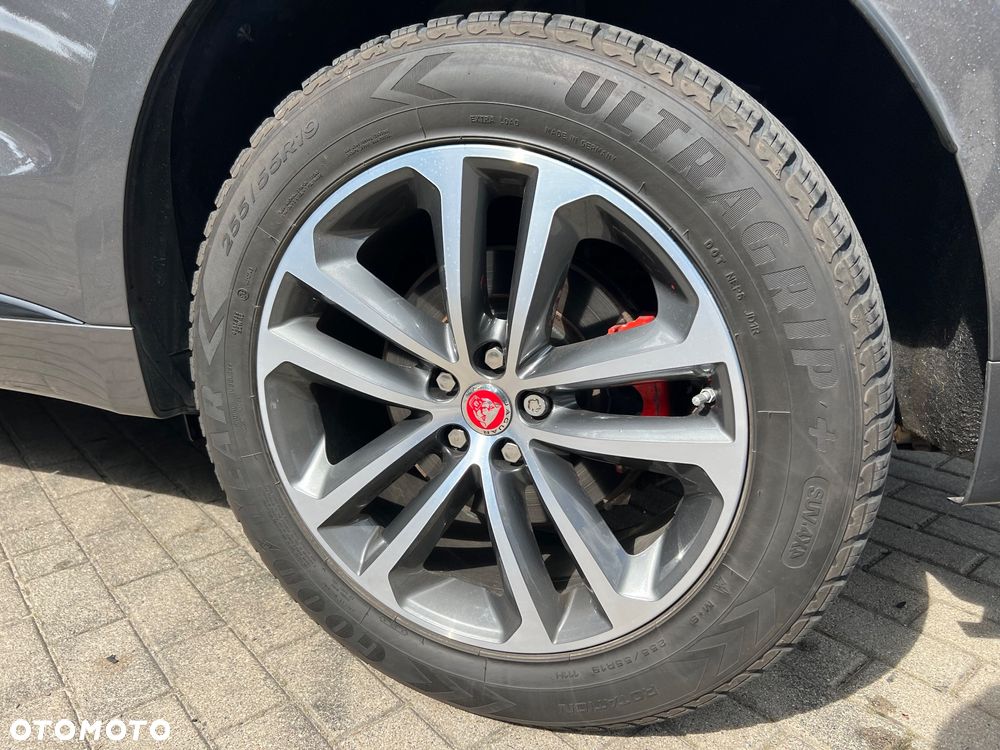 Jaguar F-Pace 20d AWD R-Sport - 6