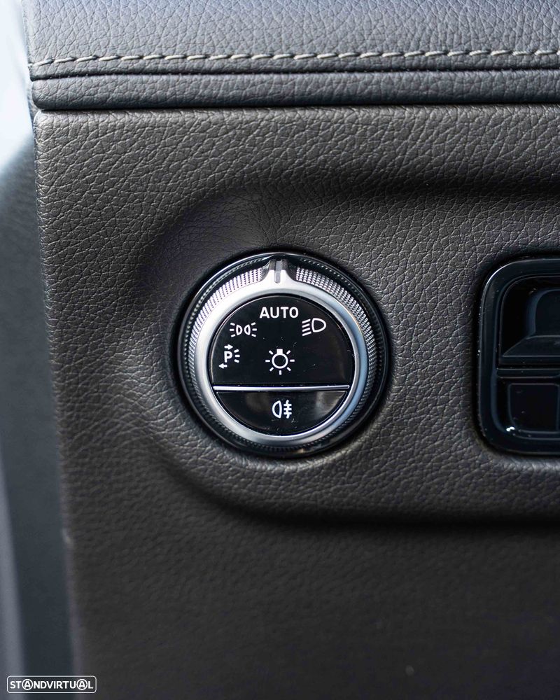 Mercedes-Benz EQE 350 - 29