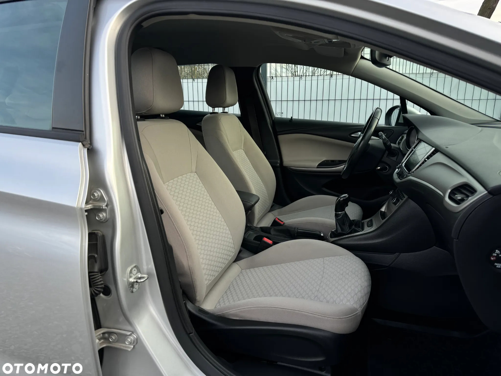 Opel Astra IV 1.6 CDTI Sport - 22