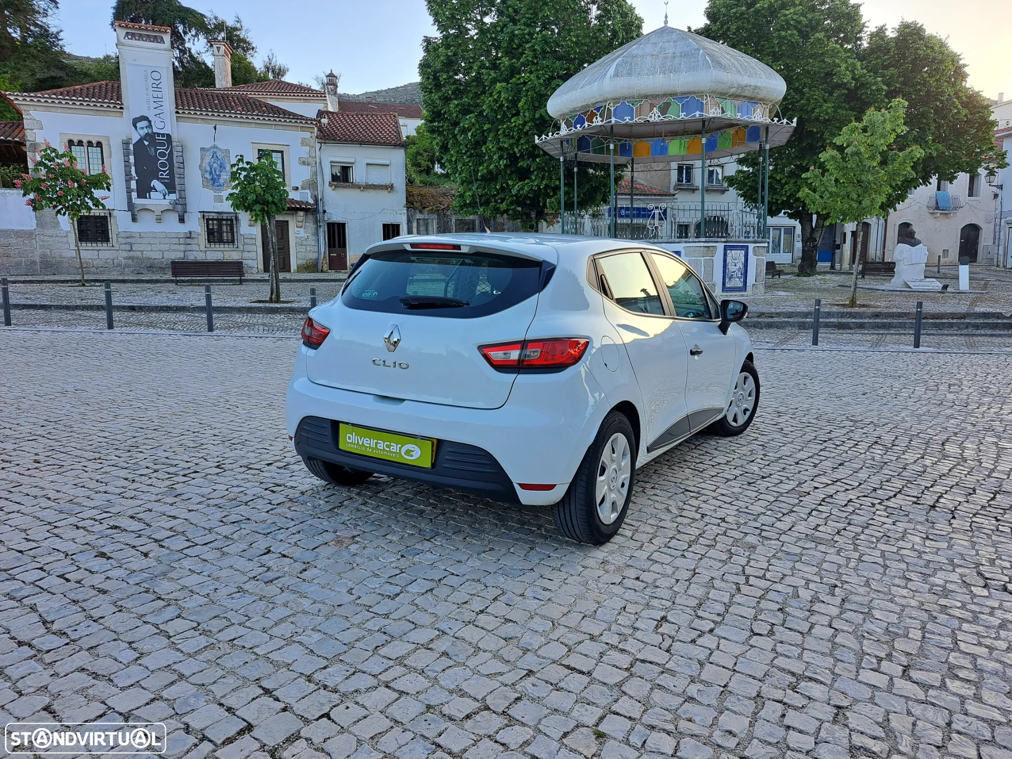 Renault CLIO - 20