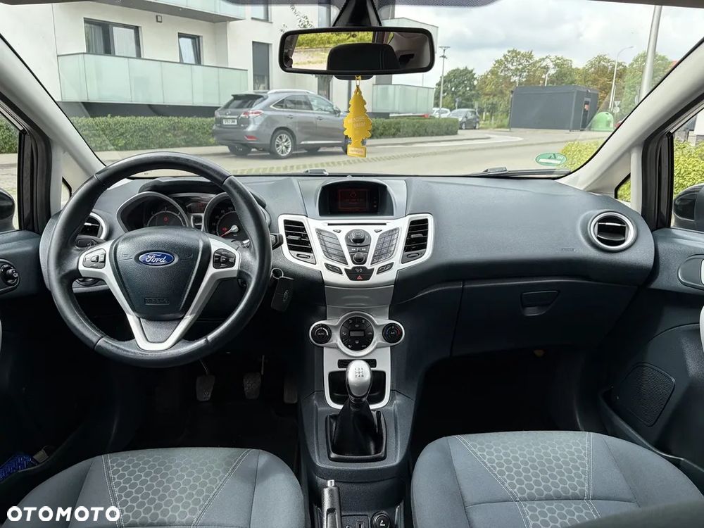 Ford Fiesta 1.6 TDCi Titanium - 9